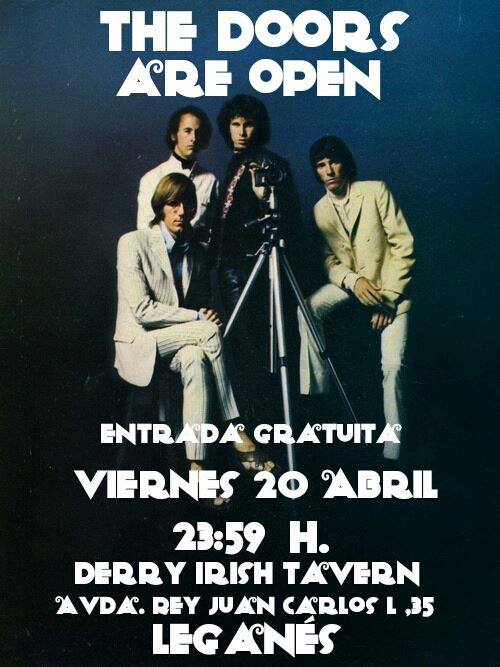 The doors are open en el Derry