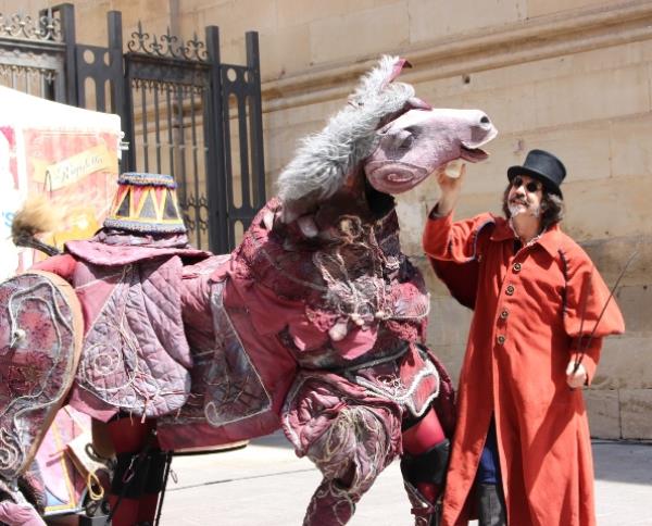 ASTOKILLO - Teatro en Plaza del Laberinto