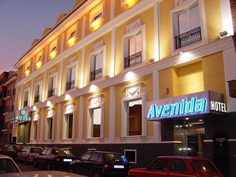 fachada hotel avenida