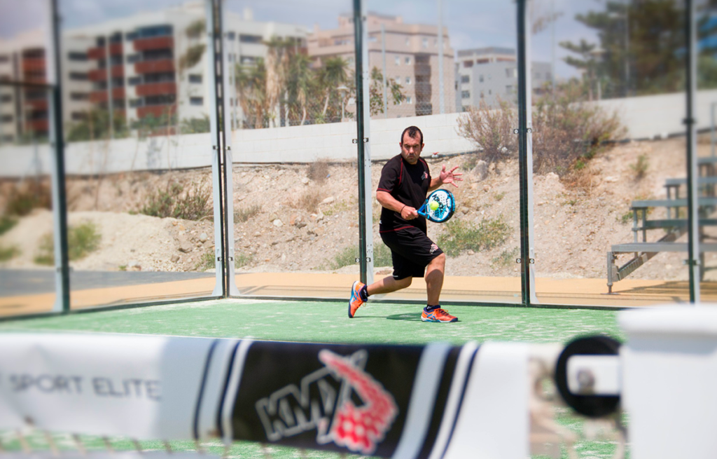 padel deporte indoor leganes club pista jugar adultos cr5